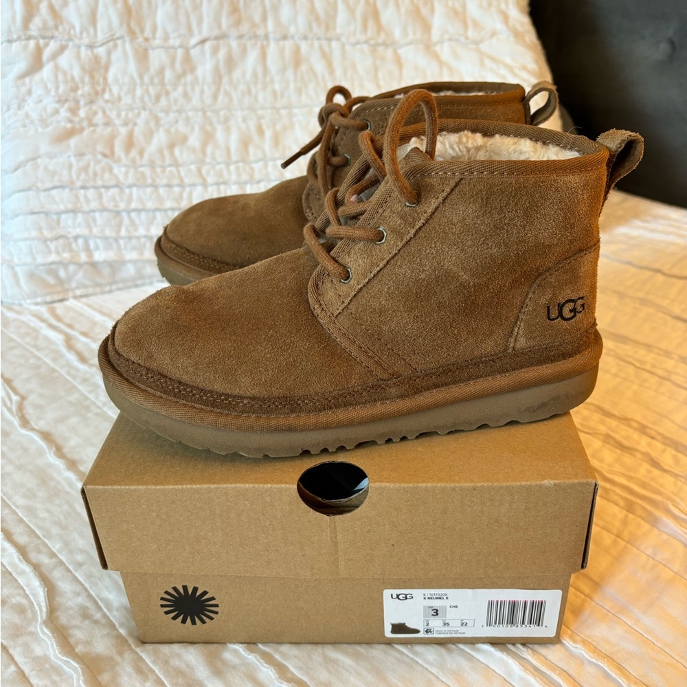 Girls Ugg neumels  size 3 chestnut